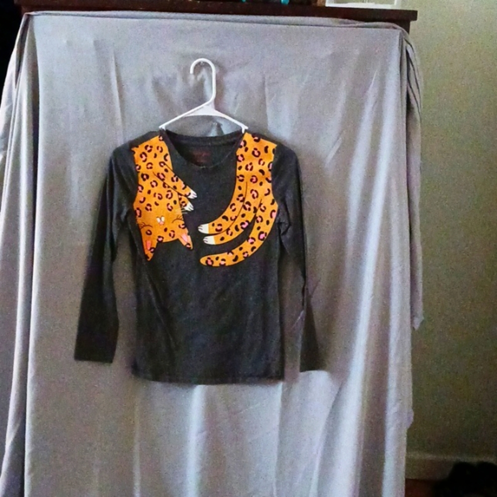 Cat & Jack wrap around neck cat shirt